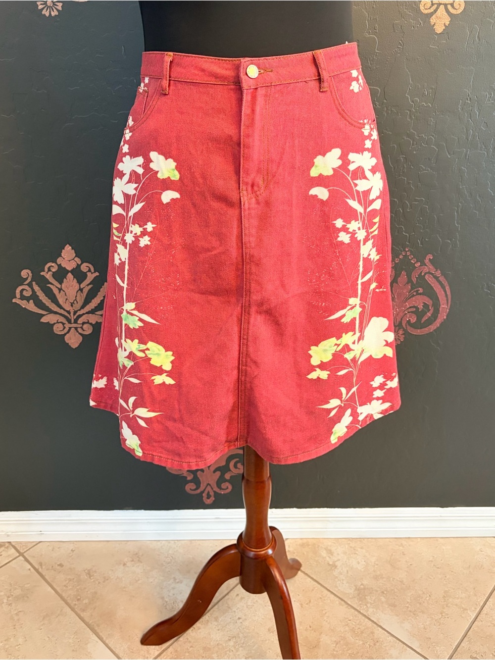 Women’s Red Floral A-Line Skirt